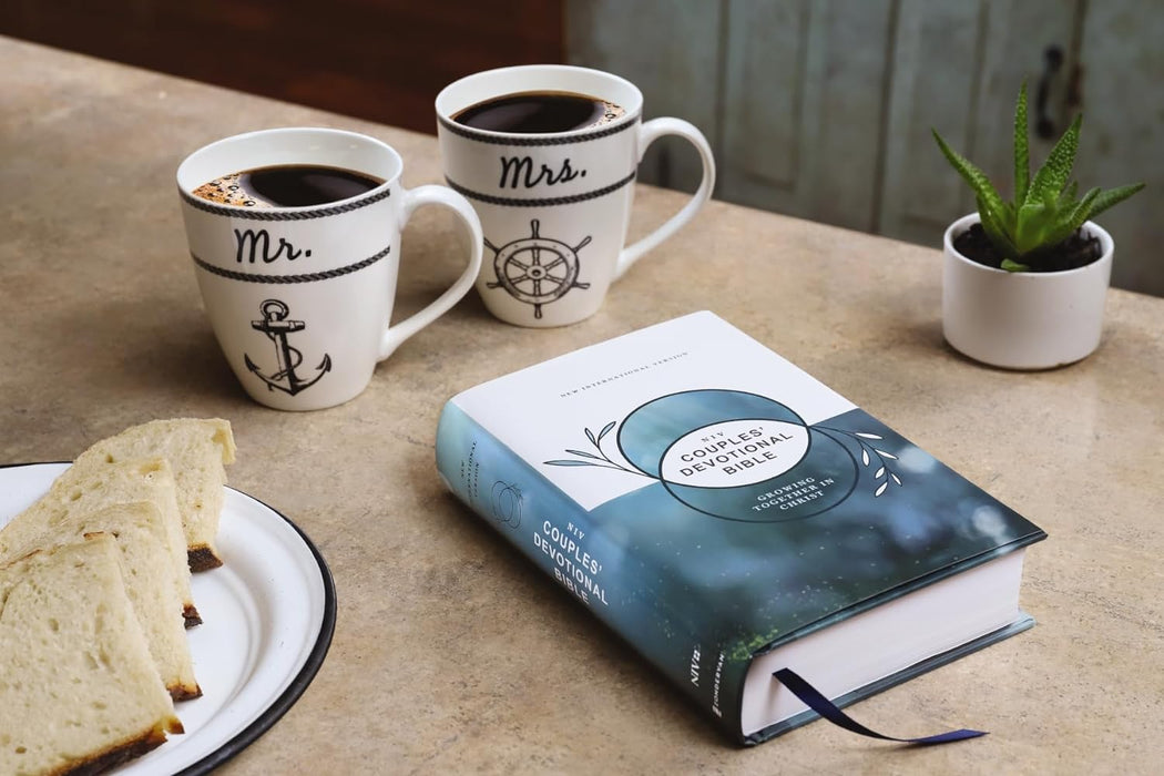 NIV Couples Devotional Bible (Hardcover)